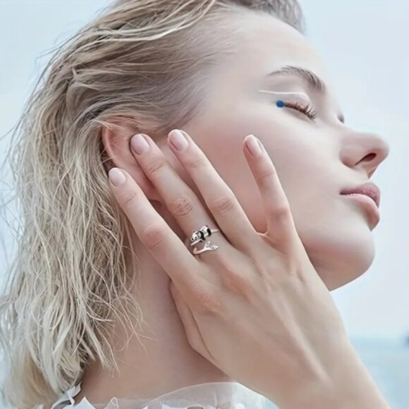 Women's Fashion Black & Silver accents Panda Finger Ring Adjustable One size - Picture 4 of 4